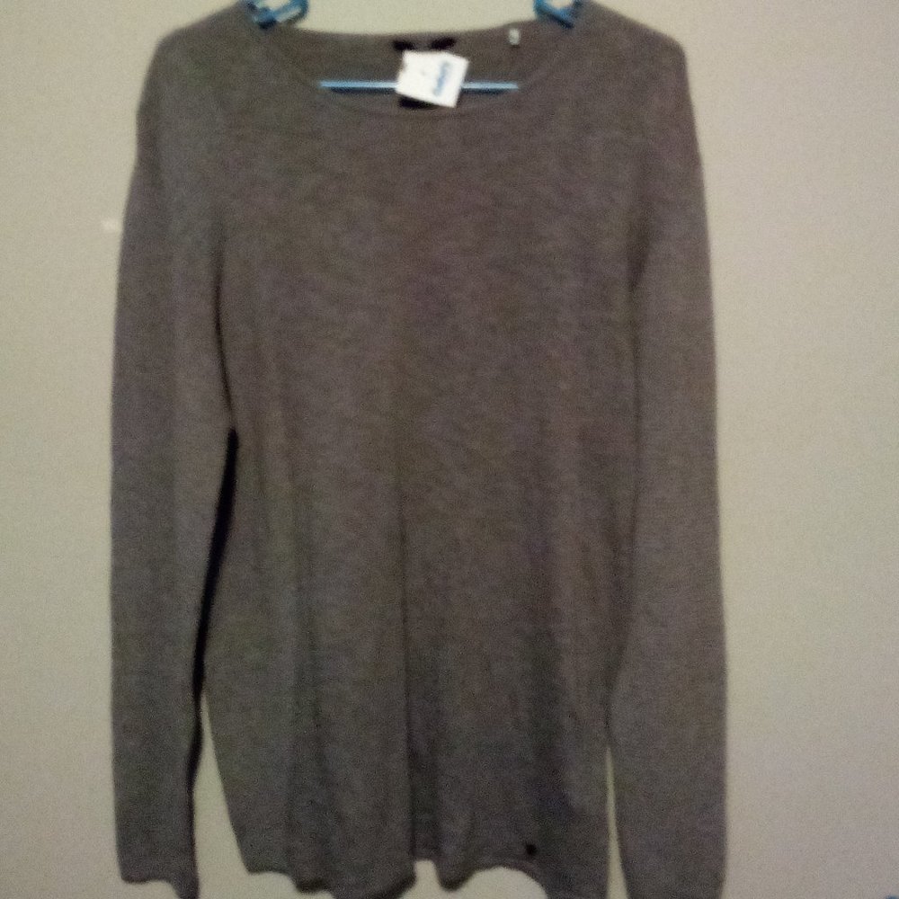GUESS NWT GRAY L/S THIN PULLOVER SWEATER NEW